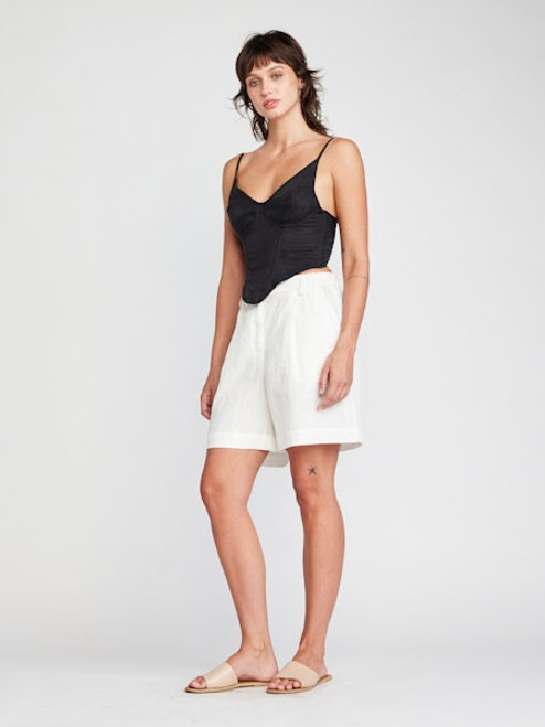 Naya 6.5" Inseam Shorts - White